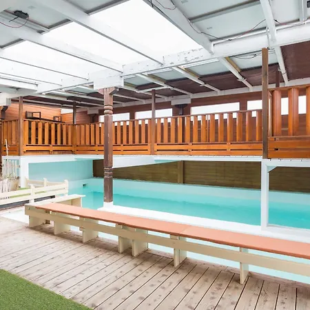 Oliwood - Amadeus Holiday home *